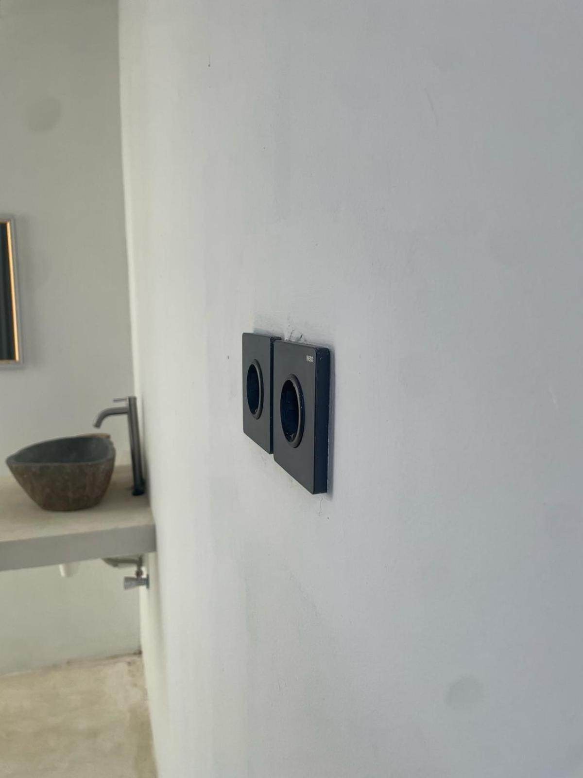 The Corner Homestay Kuta  외부 사진